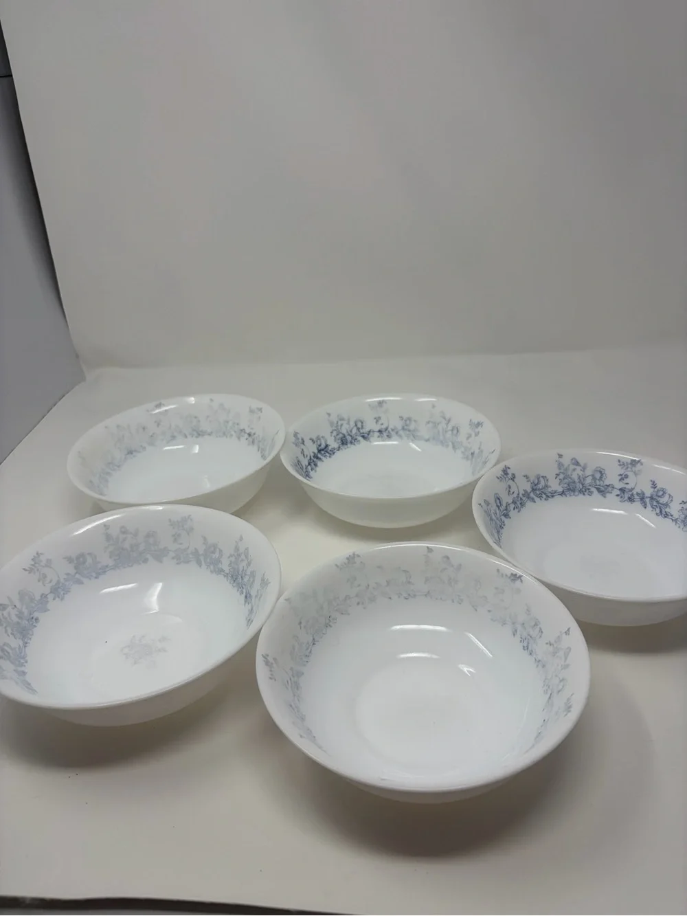 5 Glenwood Blue Floral White Milk Glass Soup/Cereal Bowls by Arcopal France EUC